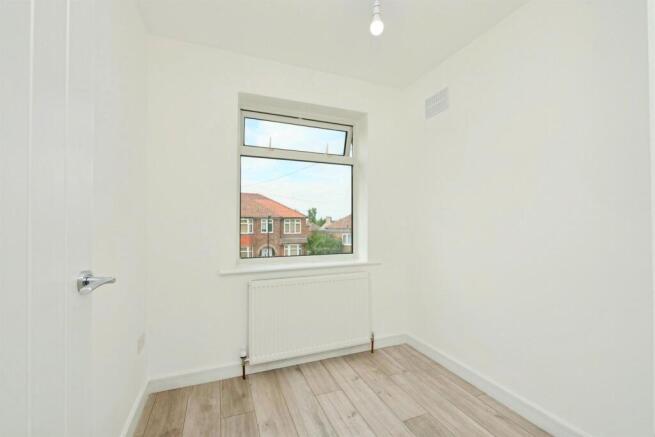 3 bed Semi-Detached for sale Image 11