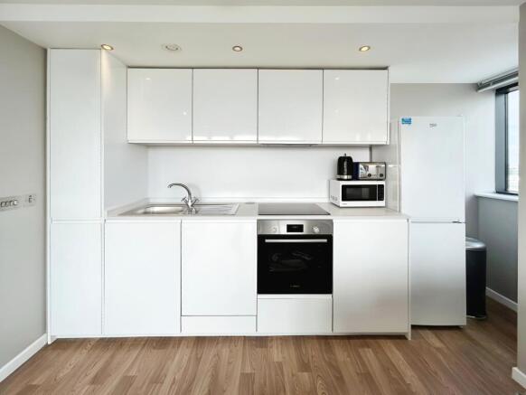 f3984be0-WhatsApp 20