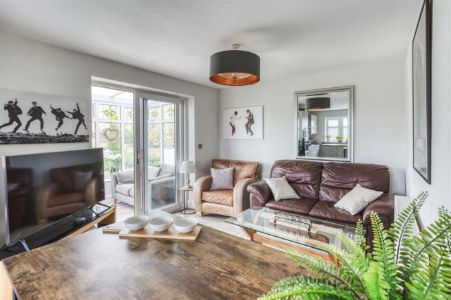 Dining/Snug Area