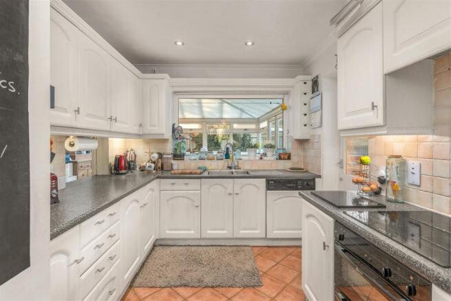 69 St John's Way, Hempton-8.jpg