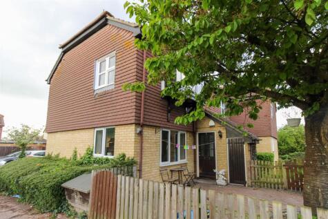 Abbots Court, Noak Bridge