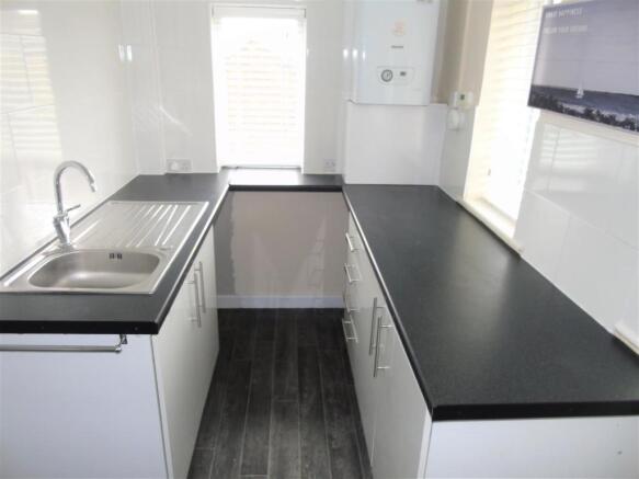 Kitchen3.JPG