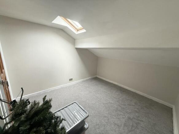 3 bed Terraced for sale Image 12