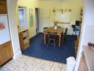breakfast room