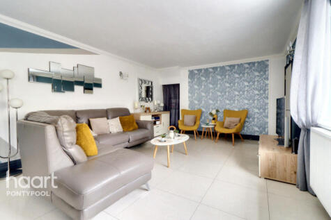 Wainfelin Road, Pontypool