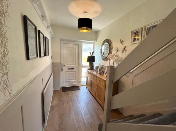 3 bed Semi-Detached for sale Image 7