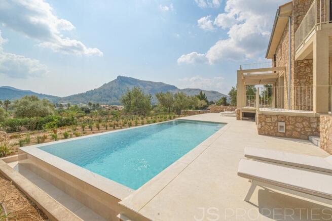 Wonderful Finca with Stunning Panoramic Views