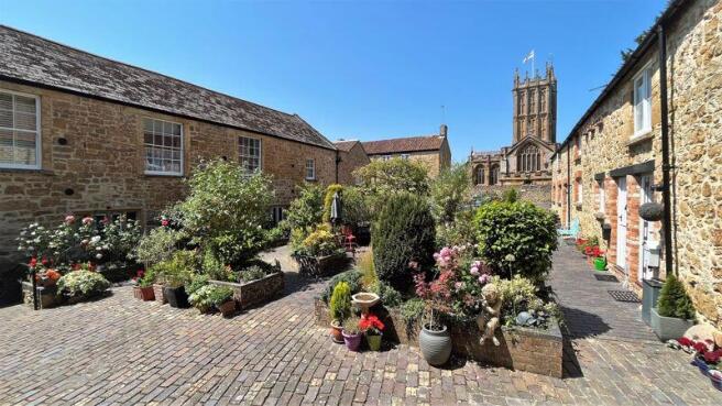 Communal Courtyard Garden