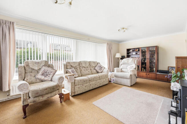 3 bed Bungalow for sale Image 4