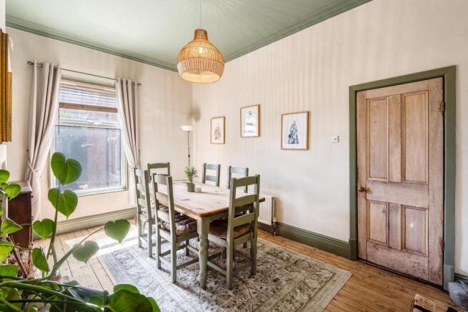 5 bed Terraced for sale Image 10