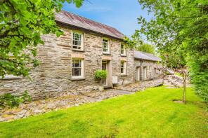 Penrhiw, Velindre, Llandysul SA44 5XU