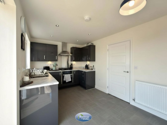3 bed Semi-Detached for sale Image 9