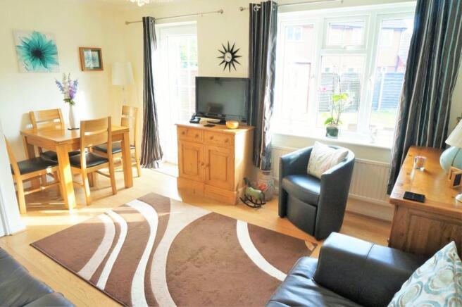 Lounge/Dining Room