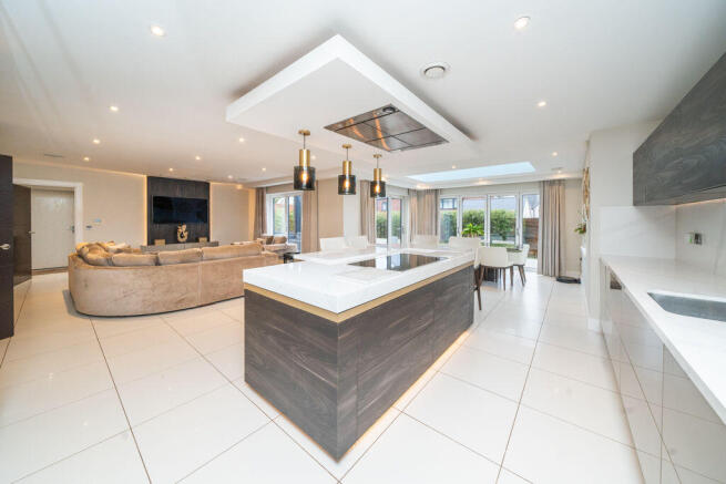 Kitchen/ diner/ living area