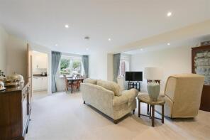 Flat 12, Goldfinch House, Outwood Lane, Coulsdon CR5 3LU