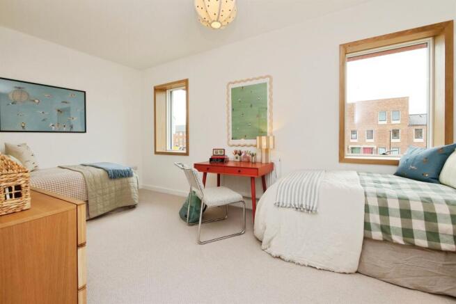 4 bed Town House for sale Image 7
