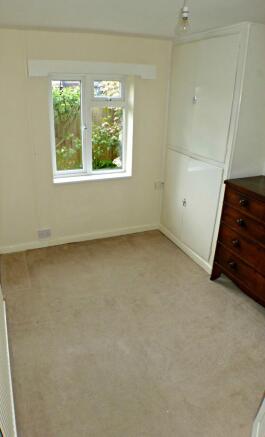 Second bedroom.