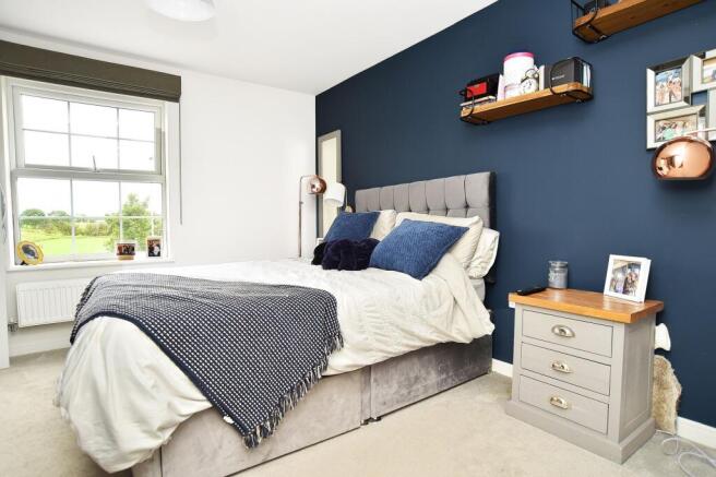 2 bed Flat for sale Image 10
