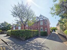 Flat 8, 133 Cherry Grange, Richmond Park Road, Bournemouth BH8 8RS
