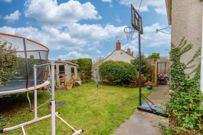 17 Court Avenue, Yatton54.jpeg