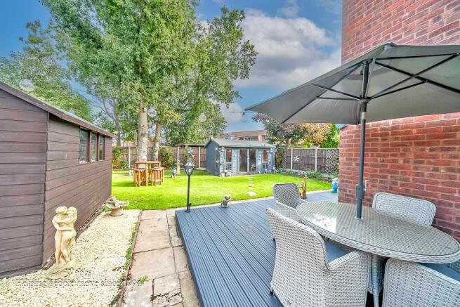 Brook House Lane, Featherstone, Wolverhampton photo 4