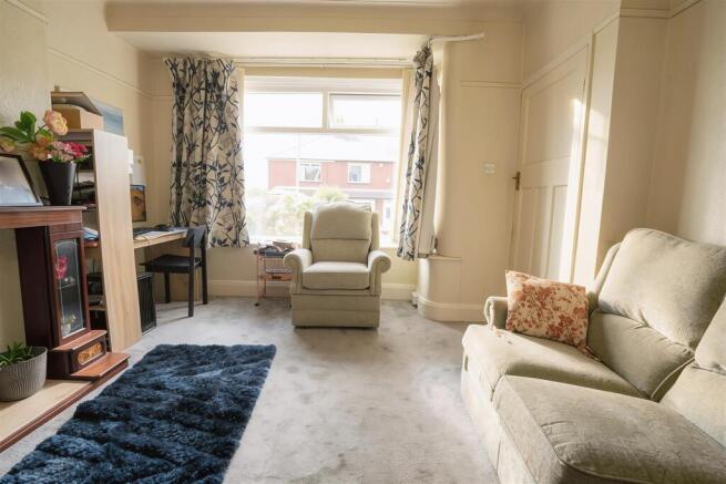 2 bed Semi-Detached for sale Image 5