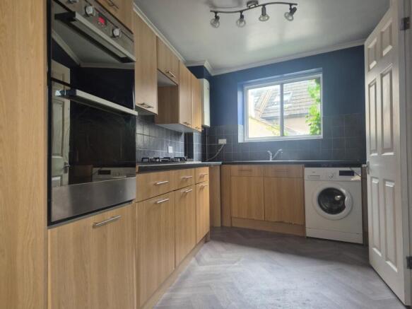 D55eb395-996d-41d2-b1e3-a6422bc79d87 T202510201456.jpg