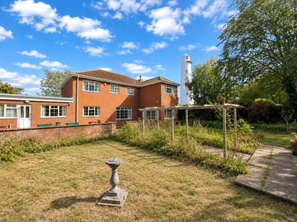 Berrow Road, Burnham-on-Sea, Somerset, TA8 photo 4