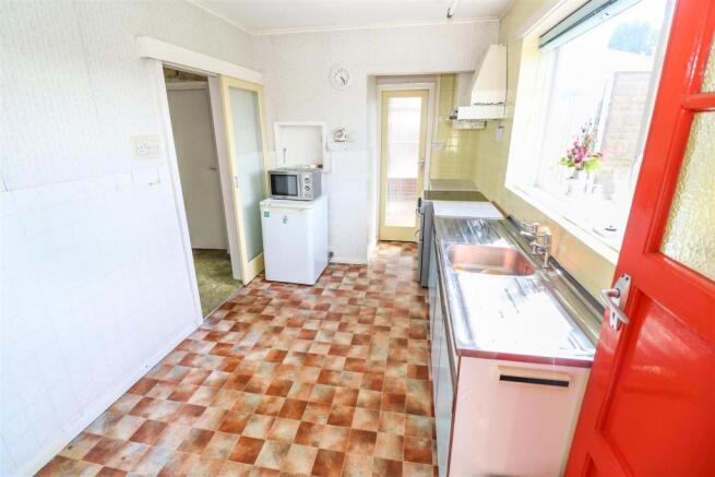 Kitchen / Breakfast Room