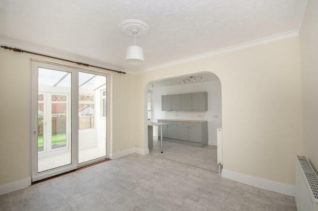 Dining room pic 2.jpg