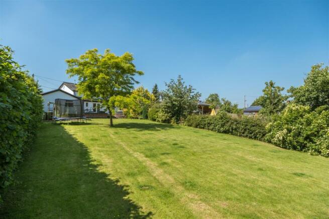 68 Cliff Road-047.jpg