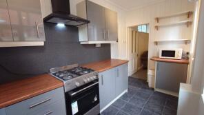 24, Shelley Street, Leicester LE2 6EF