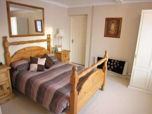 BEDROOM 1: