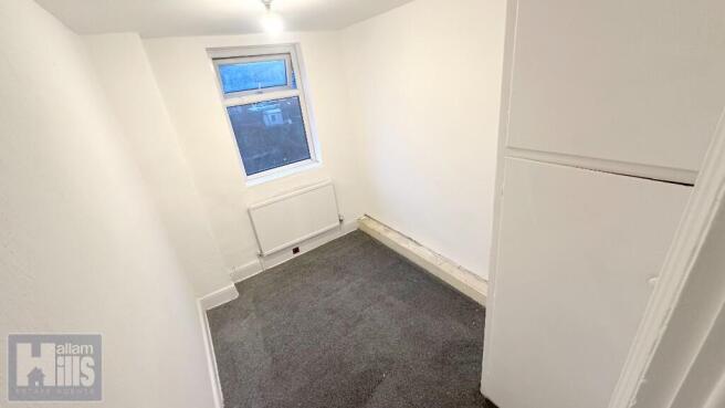 3 bed Terraced to rent Image 7