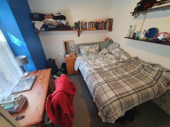 Room 5 (3)