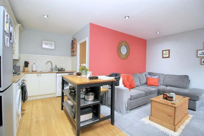 1 bed Flat for sale Image 5