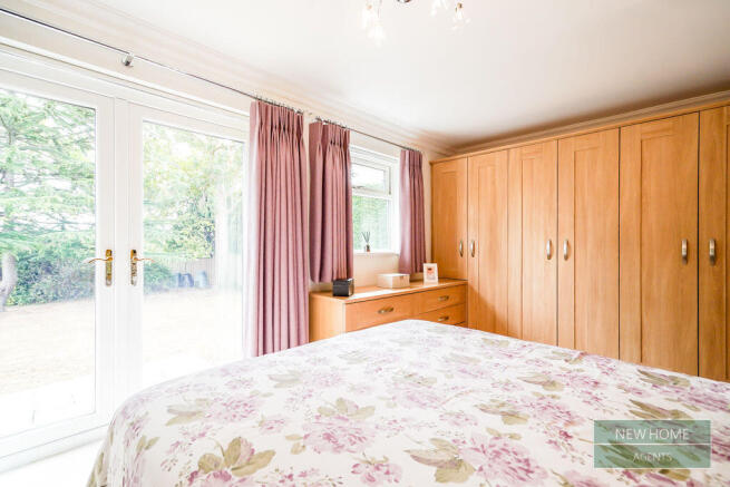 3 bed Bungalow for sale Image 12