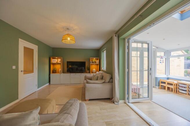 Ewemove Taunton Derham Close 2 (2)