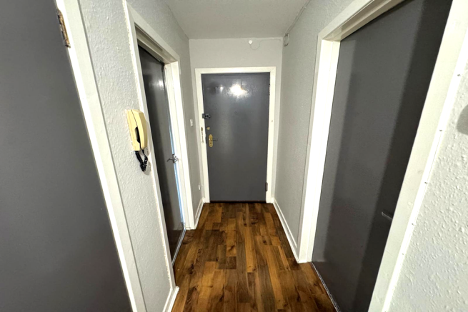 ENT HALLWAY