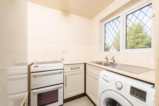23 Bushey Close - Low12