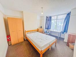 18, Eighth Avenue, Bristol BS7 0QT