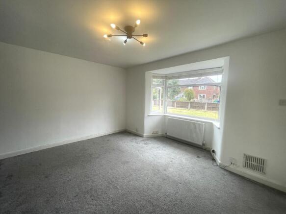 Orton Avenue, Manchester, M23 photo 4