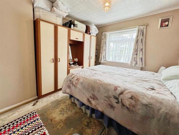 3 bed Detached Bungalow for sale Image 11