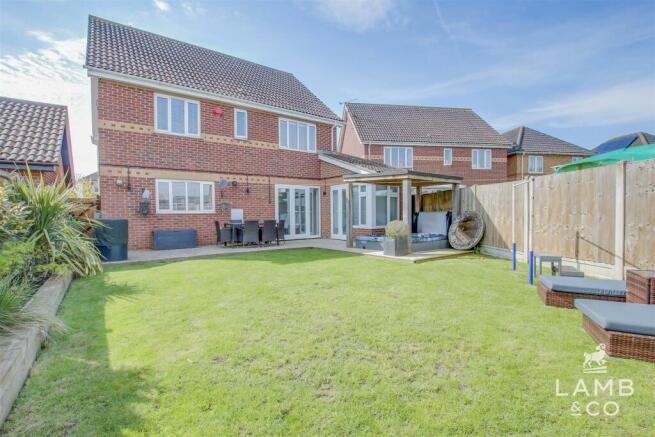 REAR ELEVATION: