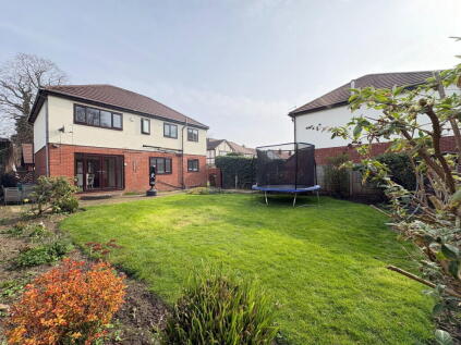 Crosshey, Melling Lane, Maghull, L31 3HT