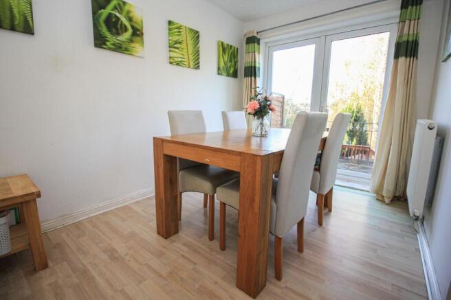 Vokes Close, Sholing, SO19 photo 4