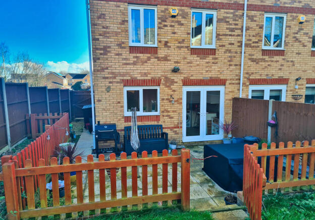 Photo 16