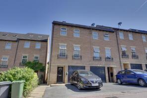 18, Raynville Way, Armley, Leeds LS12 2JZ
