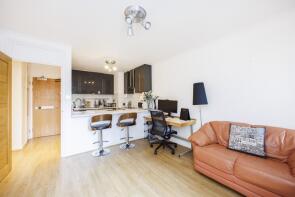 Flat 501, 58 Queen's Quay, Upper Thames Street, London EC4V 3EH