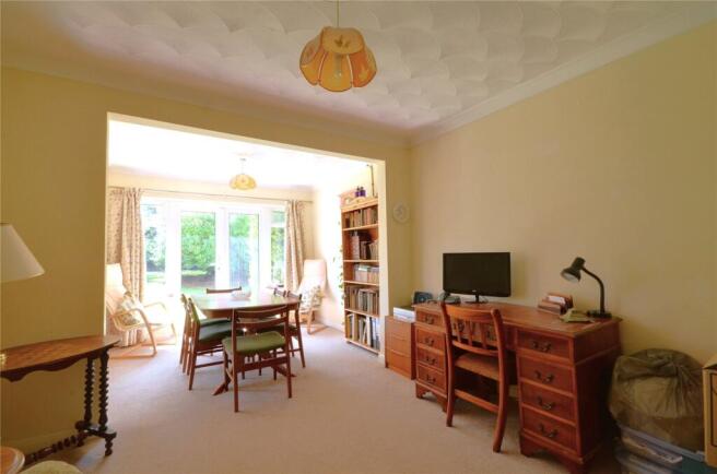 Lounge/Dining Room